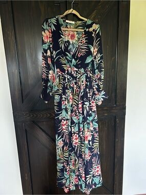 Floral V-Neck Maxi Dress in Navy